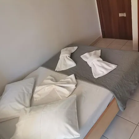 Epanomi Apartments * Epanomí