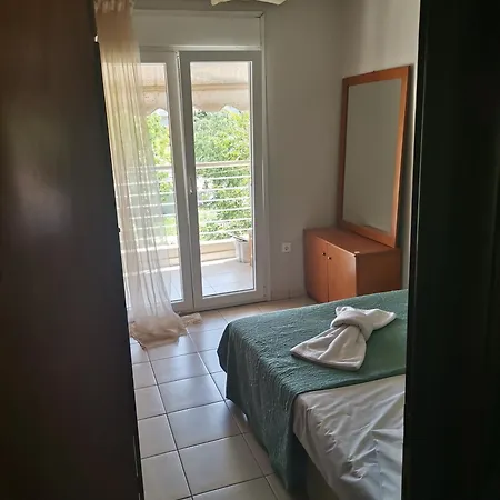 Epanomi Apartments *