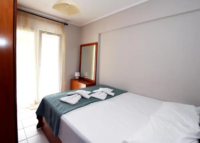 Epanomi Apartments 埃帕诺米
