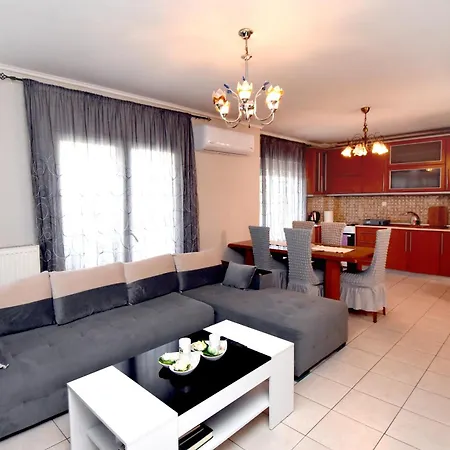 아파트 Epanomi Apartments 에파노미