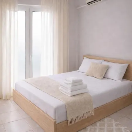 Epanomi Apartments *