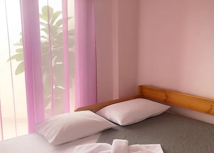 Epanomi Apartments *